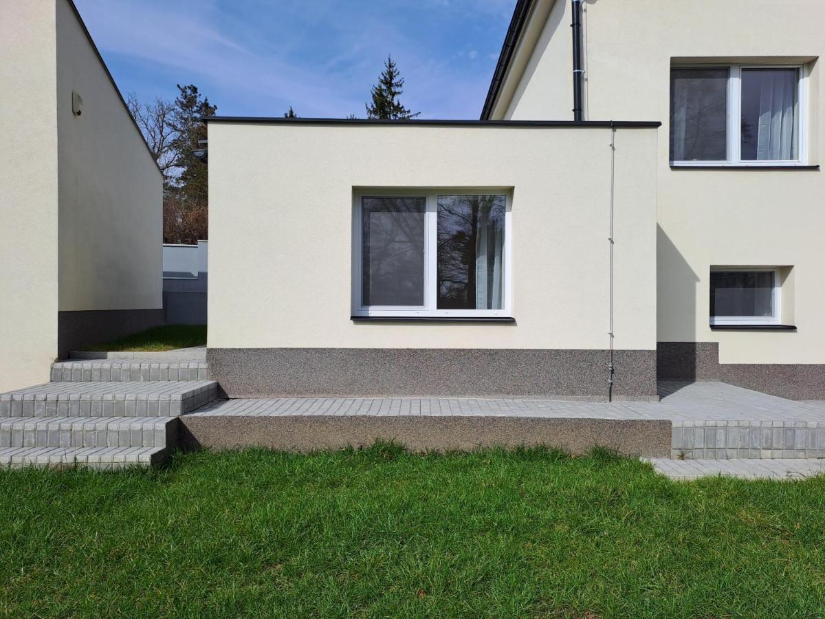 Apartmanovy Dum Se Zahradou V Klidne Casti Prahy Praga Exterior foto