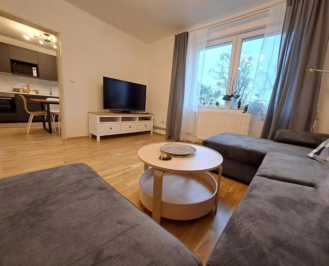 Apartmanovy Dum Se Zahradou V Klidne Casti Prahy Praga Exterior foto